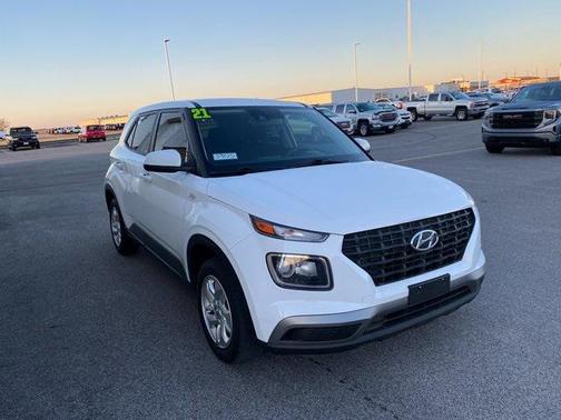 2021 Hyundai VENUE SE