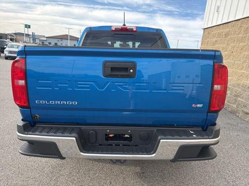 Bright Blue Metallic 2022 Chevrolet Colorado LT