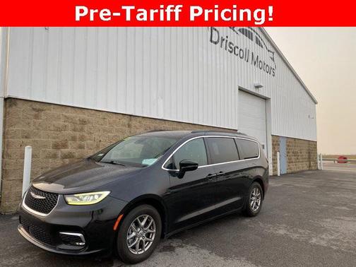 2022 Chrysler Pacifica Touring