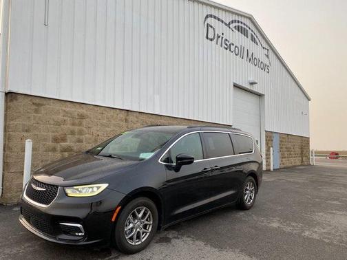 2022 Chrysler Pacifica Touring