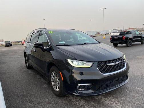 2022 Chrysler Pacifica Touring