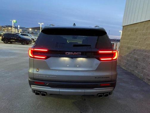 2025 GMC Acadia AWD Elevation