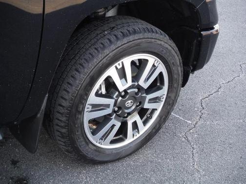 Photo 4 of 43 of 2021 Toyota Tundra SR5