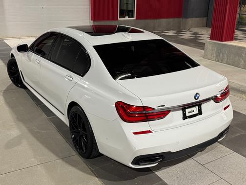 2019 BMW 740 i xDrive