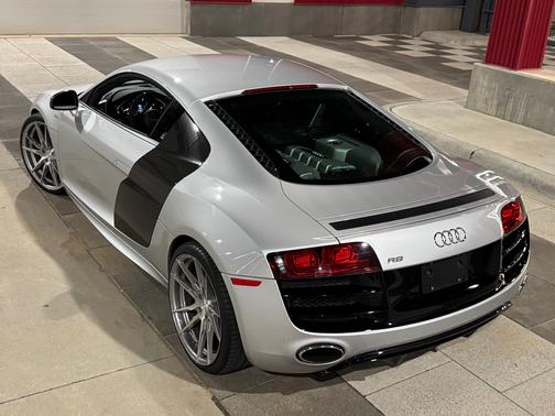 2010 Audi R8 5.2 quattro