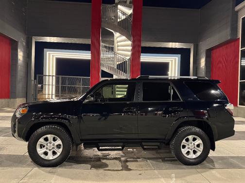 2021 Toyota 4Runner SR5