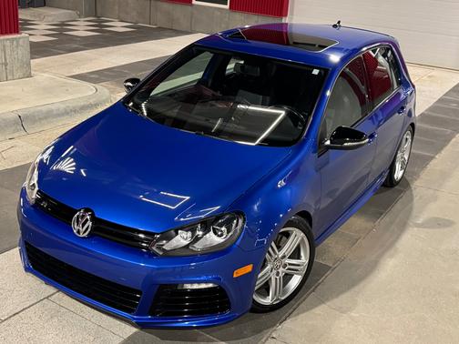 2012 Volkswagen Golf R 4-Door