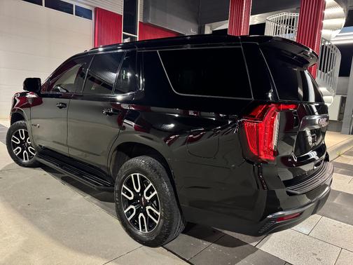 2023 GMC Yukon AT4