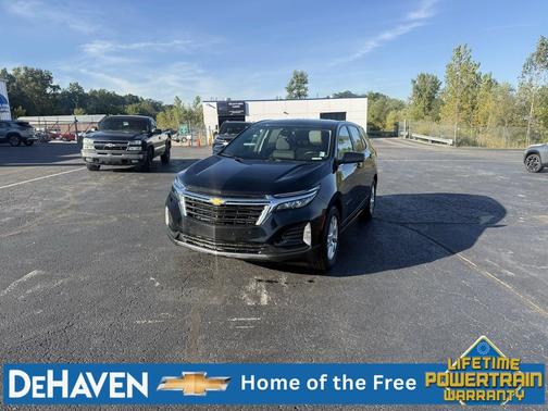 Mosaic Black Metallic 2024 Chevrolet Equinox 1LT