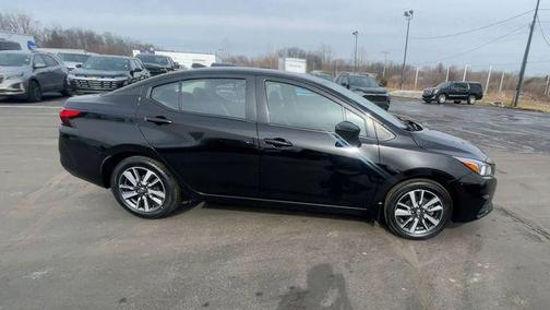 2021 Nissan Versa 1.6 SV