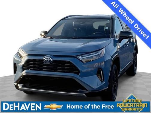 2022 Toyota RAV4 Hybrid SE