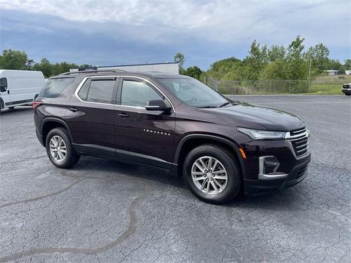 2023 Chevrolet Traverse LT Leather