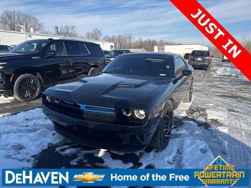 2016 Dodge Challenger SXT