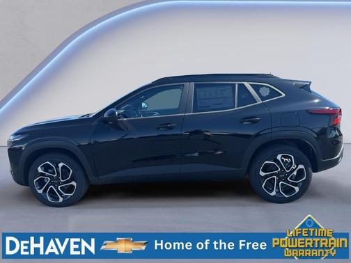 Mosaic Black Metallic 2026 Chevrolet Trax FWD 2RS