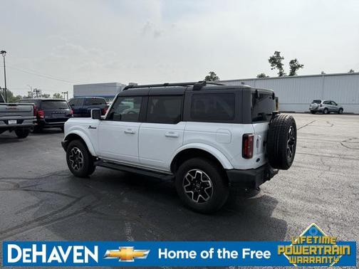 2024 Ford Bronco Outer Banks
