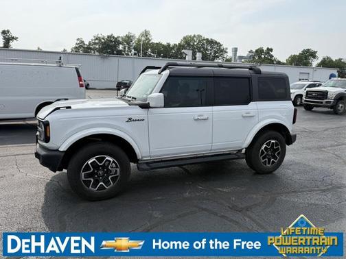 2024 Ford Bronco Outer Banks