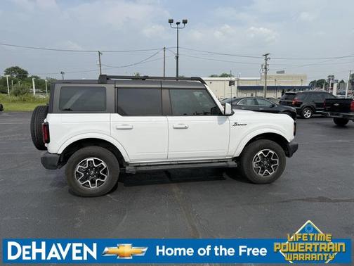 2024 Ford Bronco Outer Banks