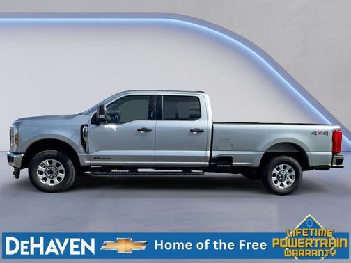ICONIC SILVER 2024 Ford F-250 XLT