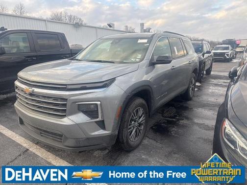 2025 Chevrolet Traverse LT