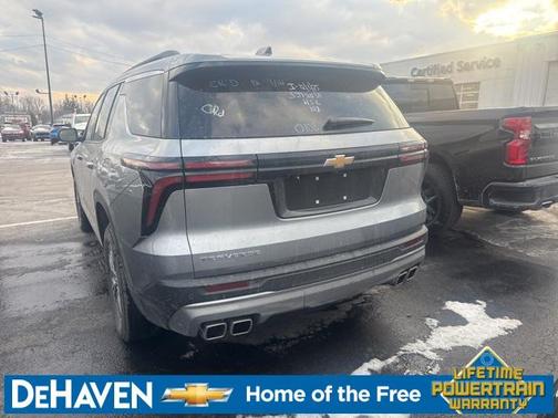 2025 Chevrolet Traverse LT