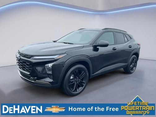 Mosaic Black Metallic 2026 Chevrolet Trax FWD ACTIV