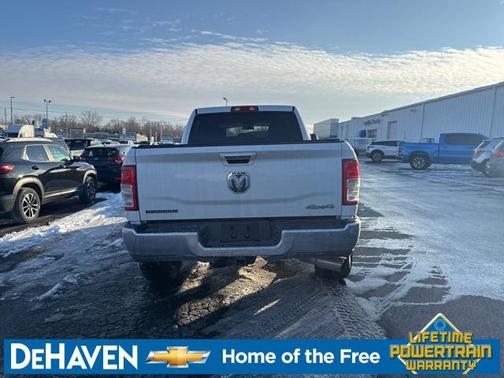 2019 RAM 2500 Big Horn Crew Cab 4x4 6'4' Box