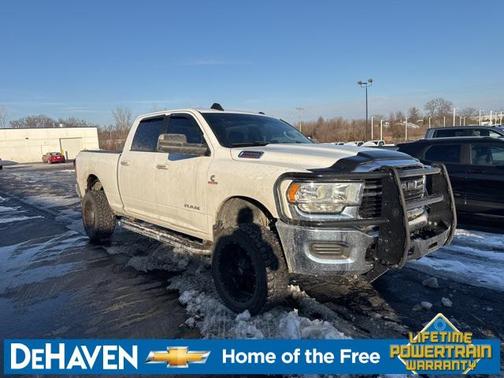 2019 RAM 2500 Big Horn Crew Cab 4x4 6'4' Box