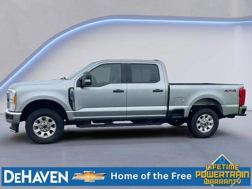 ICONIC SILVER 2023 Ford F-250 XLT