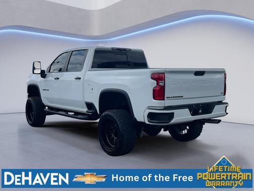 Summit White 2024 Chevrolet Silverado 2500 LT