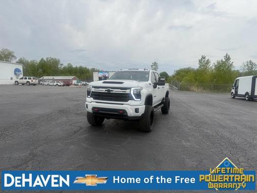 Summit White 2024 Chevrolet Silverado 2500 LT