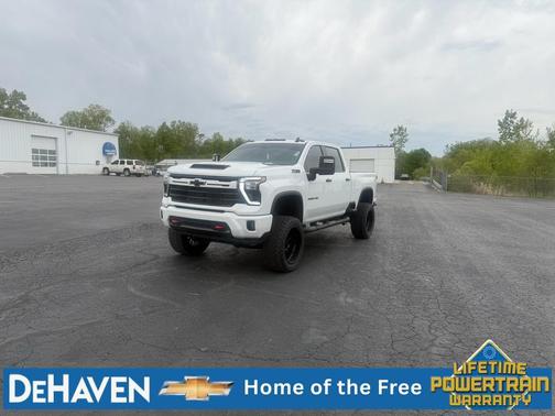 Summit White 2024 Chevrolet Silverado 2500 LT