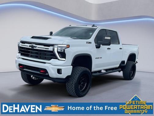Summit White 2024 Chevrolet Silverado 2500 LT
