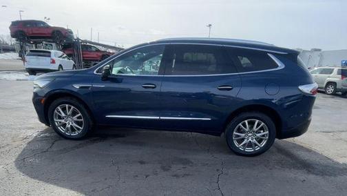 2023 Buick Enclave Essence AWD