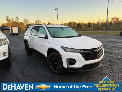 2022 Chevrolet Traverse LT Cloth