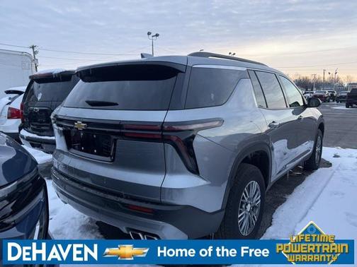 2025 Chevrolet Traverse LT