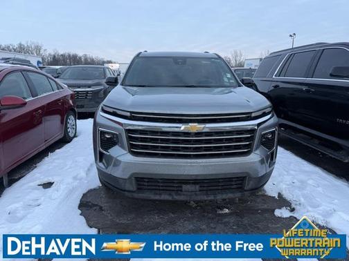 2025 Chevrolet Traverse LT