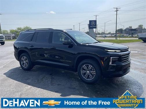 2025 Chevrolet Traverse LT