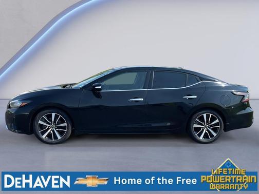 Super Black 2023 Nissan Maxima SL