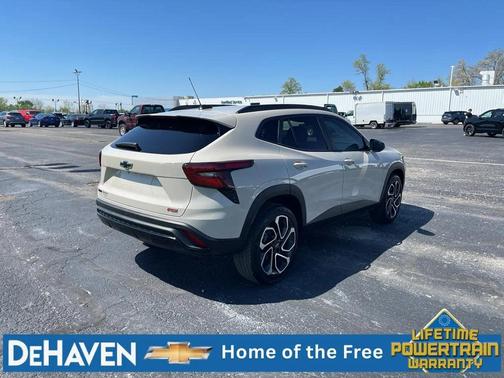 White Sands 2026 Chevrolet Trax FWD 2RS