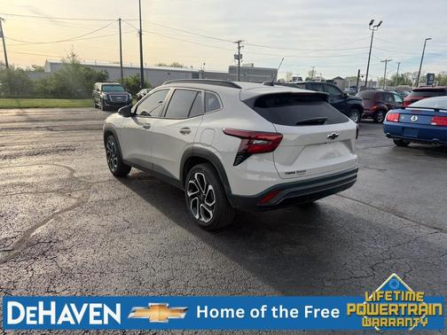 White Sands 2026 Chevrolet Trax FWD 2RS