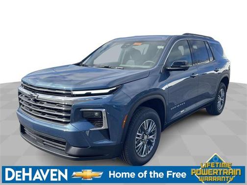 2025 Chevrolet Traverse LT