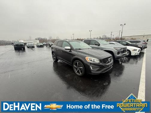 2016 Volvo XC60 T6 Drive-E R-Design