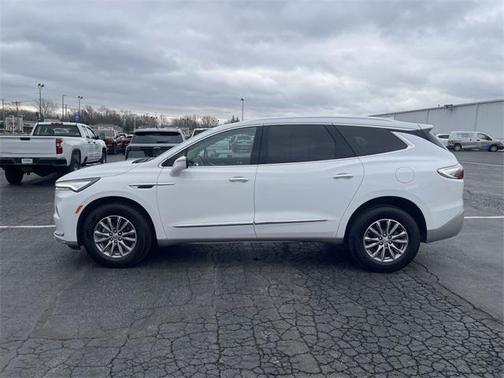 2023 Buick Enclave Essence FWD