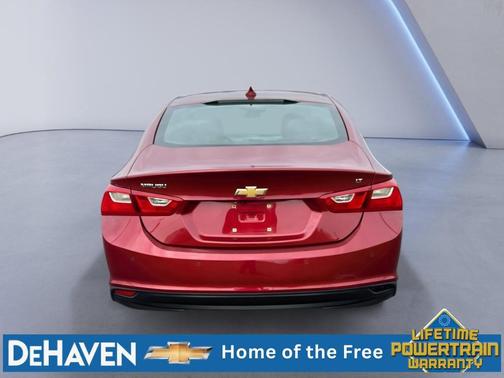 Cajun Red Tintcoat 2018 Chevrolet Malibu LT
