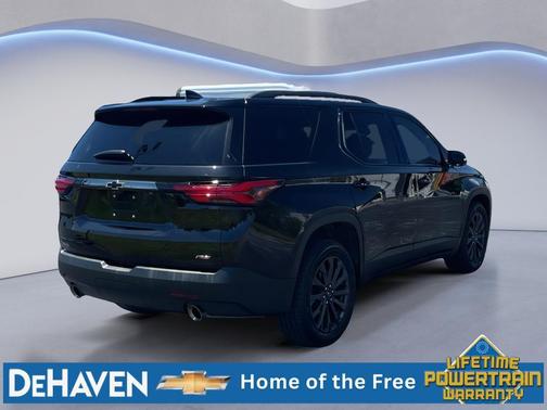Mosaic Black Metallic 2023 Chevrolet Traverse RS