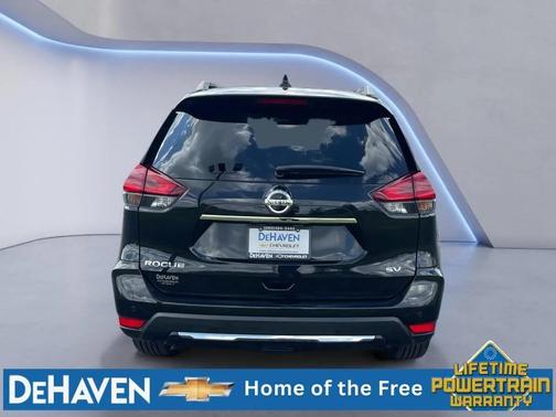 Magnetic Black Pearl 2020 Nissan Rogue SV