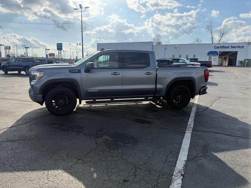 2022 GMC Sierra 1500 Elevation