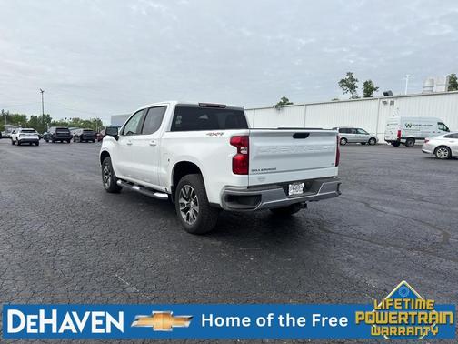 Summit White 2024 Chevrolet Silverado 1500 LT