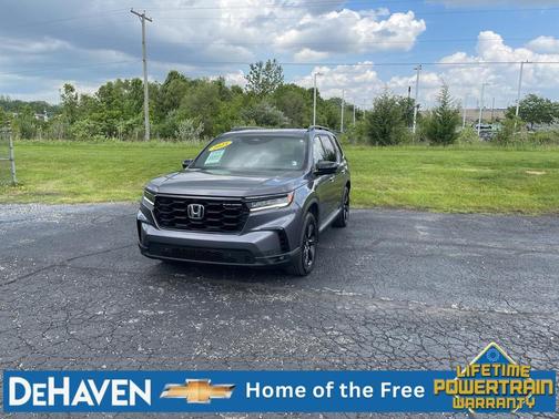 Gray 2025 Honda Pilot Black Edition
