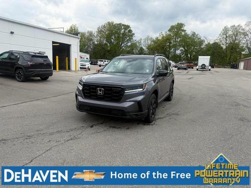 Gray 2025 Honda Pilot Black Edition